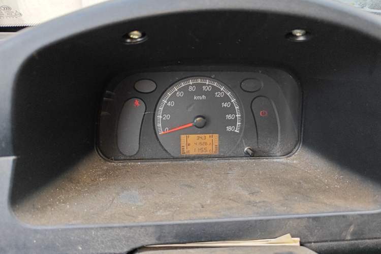 Used Wuling Zhiguang 2015 1.2L Practical LS-I Model Instrument Cluster