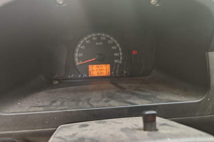 Used Wuling Zhiguang 2015 1.2L Practical LS-I Model Instrument Cluster