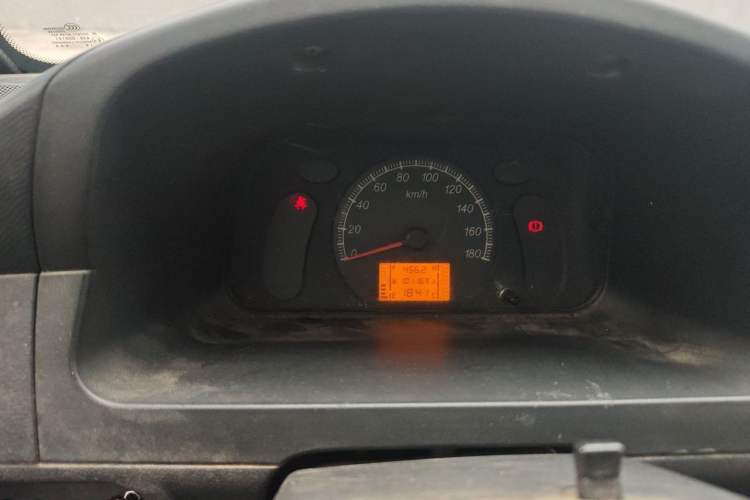 Used Wuling Zhiguang 2015 1.2L Practical LS-I Model Instrument Cluster