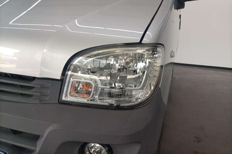 Used Wuling Zhiguang 2015 1.2L Standard Model LSI Left Front Headlight