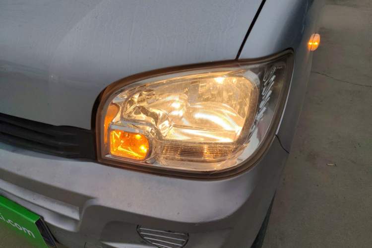 Used Wuling Zhiguang 2015 1.2L Practical LS-I Model Left Front Headlight