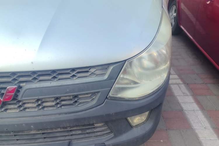 Used Wuling Zhiguang 2015 1.2L S Practical Model LSI Left Front Headlight