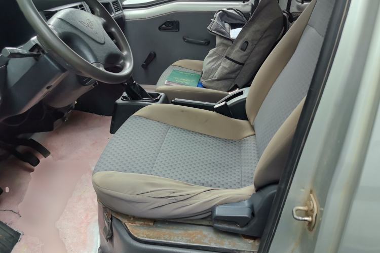 Used Wuling Zhiguang 2015 1.2L Practical LS-I Model Left Front Seat