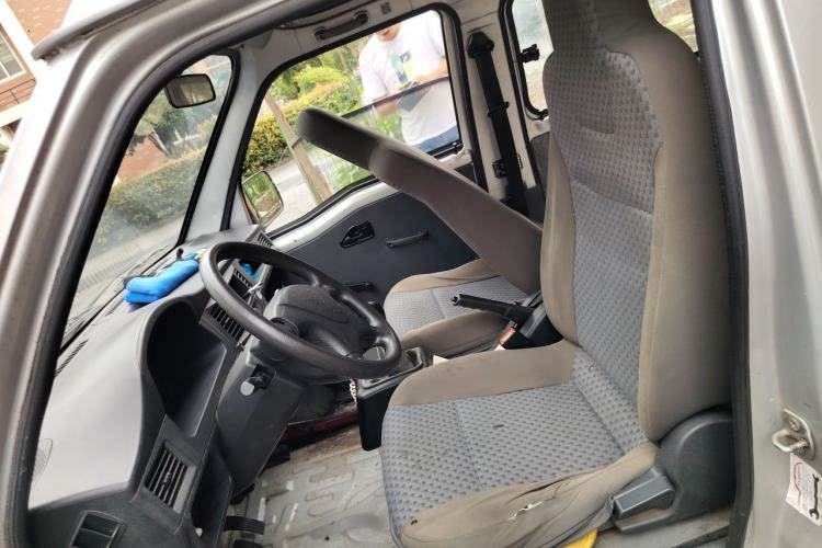 Used Wuling Zhiguang 2015 1.2L Practical LS-I Model Left Front Seat