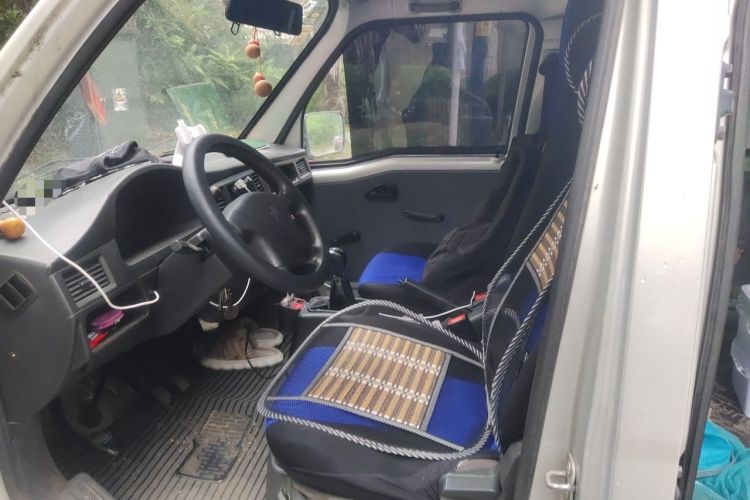 Used Wuling Zhiguang 2015 1.2L Practical LS-I Model Left Front Seat