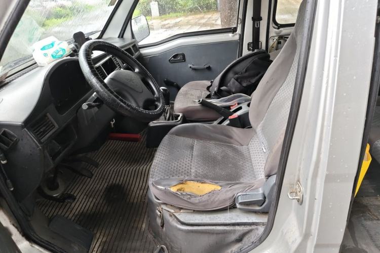 Used Wuling Zhiguang 2015 1.2L Practical LS-I Model Left Front Seat