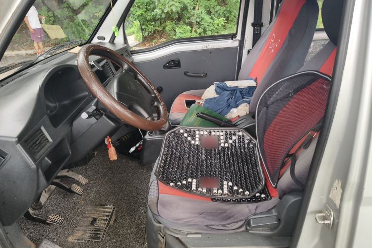 Used Wuling Zhiguang 2015 1.2L Practical LS-I Model Left Front Seat