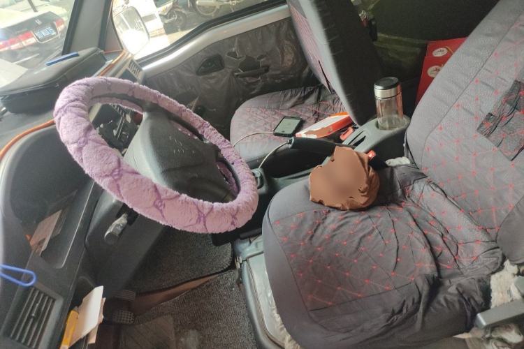 Used Wuling Zhiguang 2015 1.2L Practical LS-I Model Left Front Seat