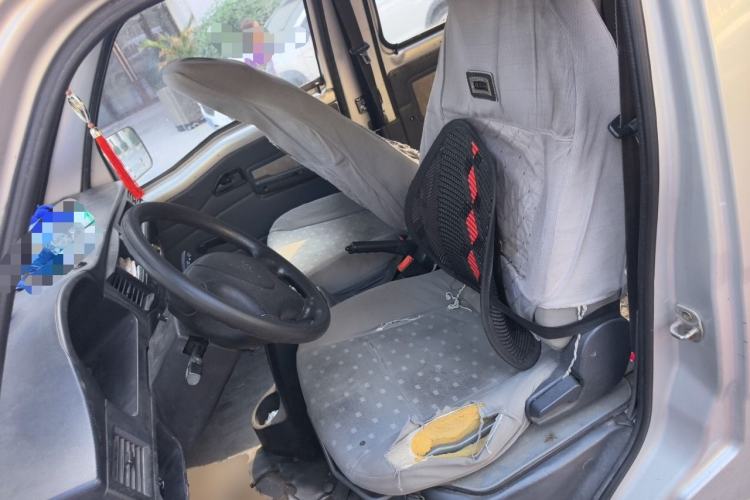 Used Wuling Zhiguang 2015 1.2L Practical LS-I Model Left Front Seat
