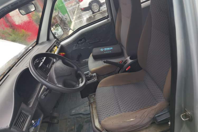 Used Wuling Zhiguang 2015 1.2L S Practical Model LSI Left Front Seat