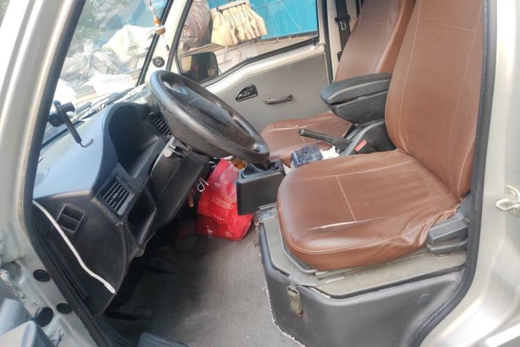 Used Wuling Zhiguang 2015 1.2L Practical LS-I Model Left Front Seat