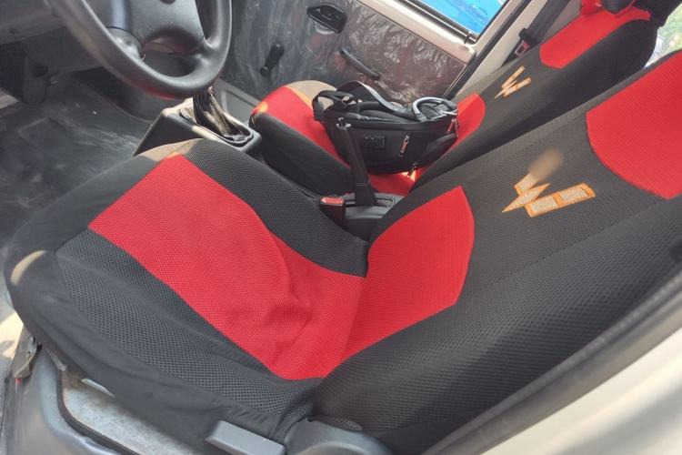 Used Wuling Zhiguang 2015 1.2L Practical LS-I Model Left Front Seat