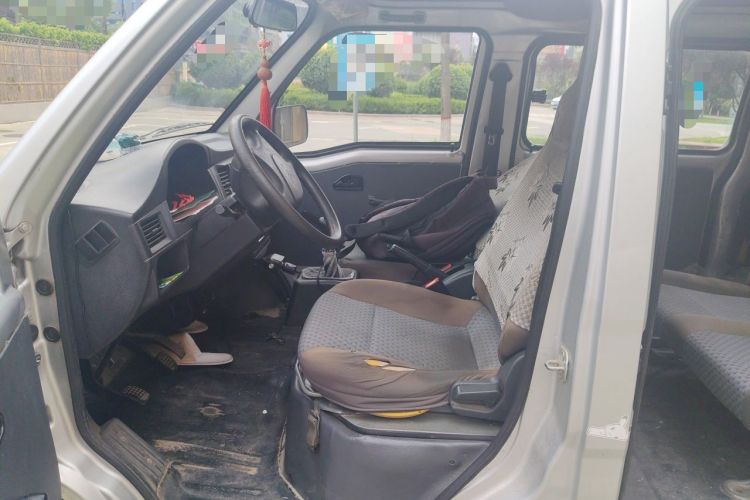 Used Wuling Zhiguang 2015 1.2L Practical LS-I Model Left Front Seat
