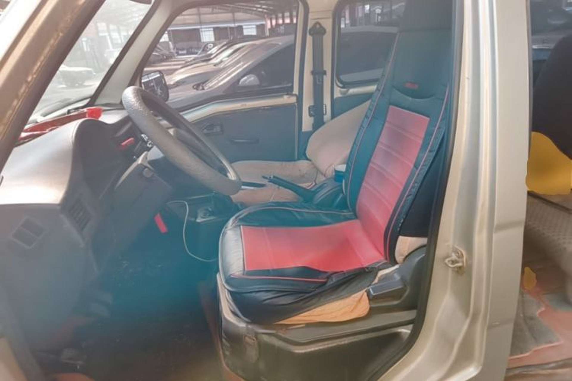 Used Wuling Zhiguang 2015 1.2L Practical LS-I Model Left Front Seat