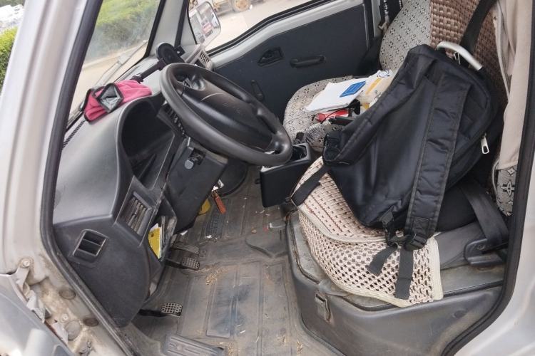 Used Wuling Zhiguang 2015 1.2L Practical LS-I Model Left Front Seat