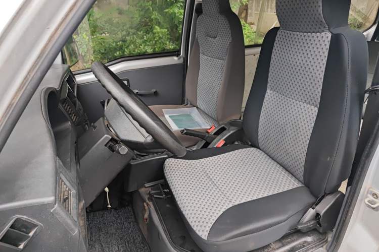 Used Wuling Zhiguang 2015 1.2L S Practical Model LSI Left Front Seat