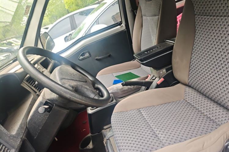 Used Wuling Zhiguang 2015 1.2L Practical LS-I Model Left Front Seat