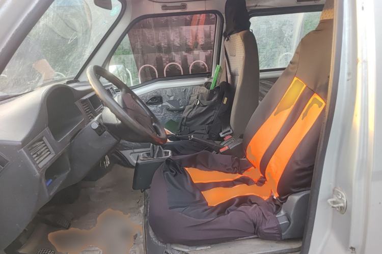 Used Wuling Zhiguang 2015 1.2L Practical LS-I Model Left Front Seat