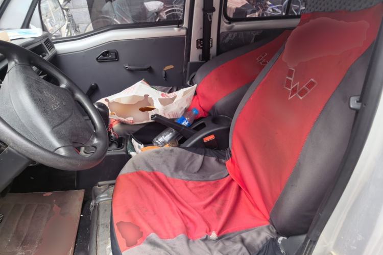 Used Wuling Zhiguang 2015 1.2L Practical LS-I Model Left Front Seat