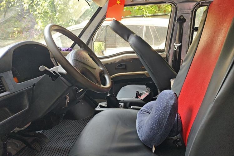 Used Wuling Zhiguang 2015 1.2L Practical LS-I Model Left Front Seat