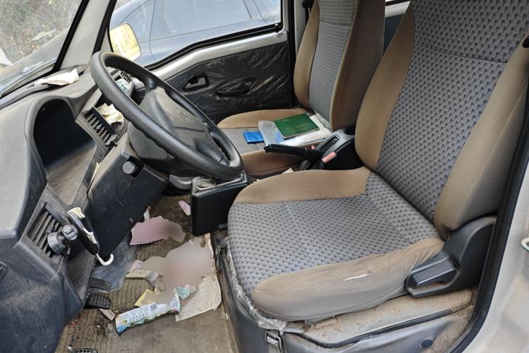 Used Wuling Zhiguang 2015 1.2L Practical LS-I Model Left Front Seat