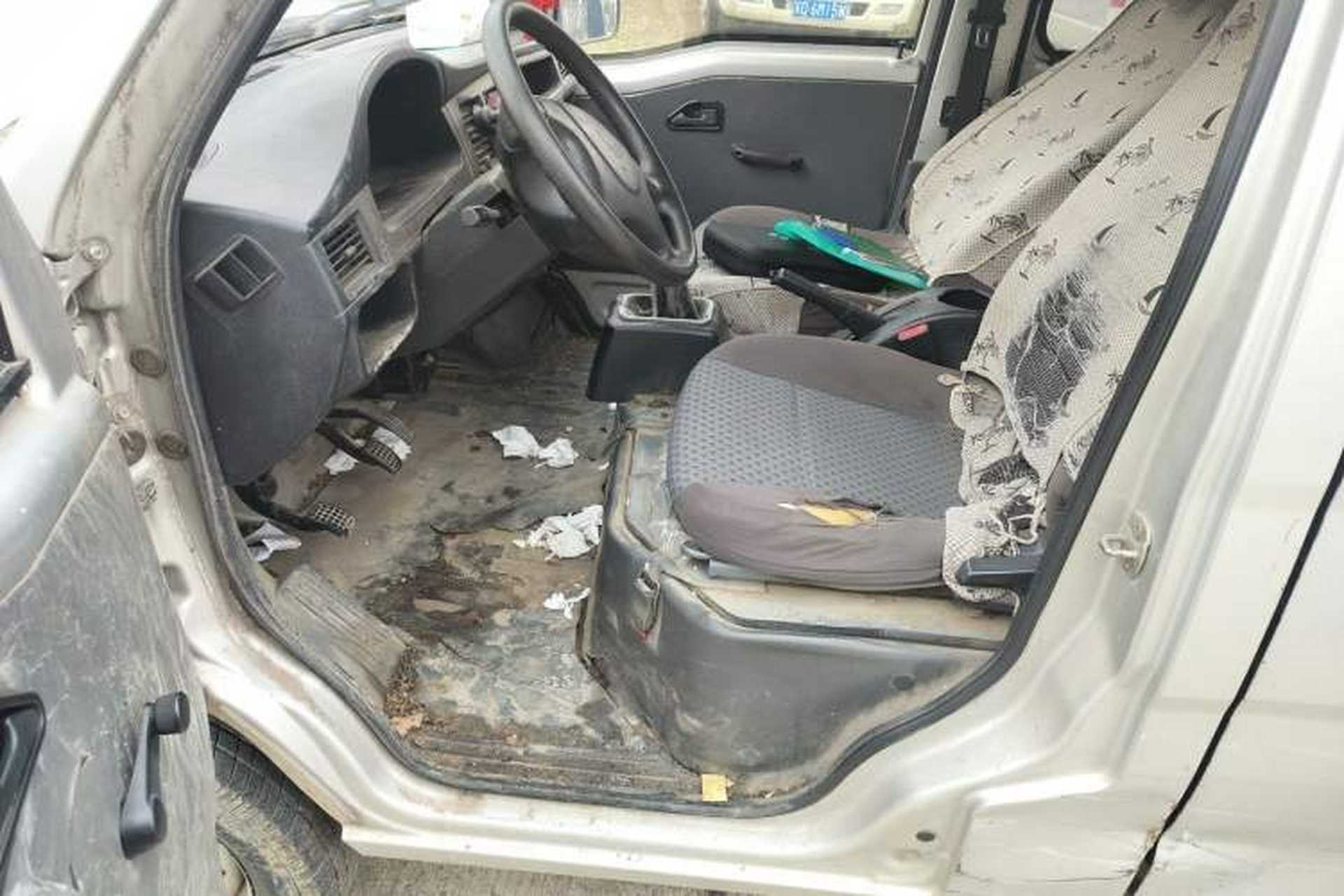 Used Wuling Zhiguang 2015 1.2L Practical LS-I Model Left Front Seat