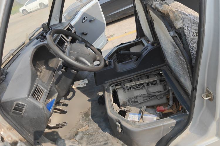 Used Wuling Zhiguang 2015 1.2L Practical LS-I Model Left Front Seat