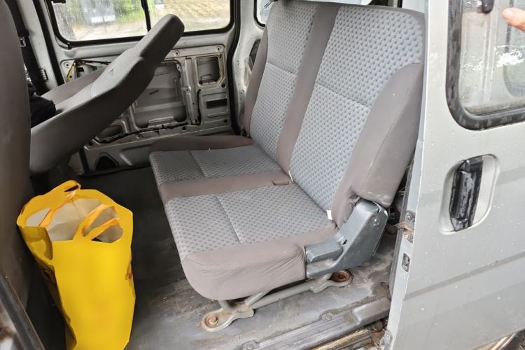 Used Wuling Zhiguang 2015 1.2L Practical LS-I Model Left Rear Seat