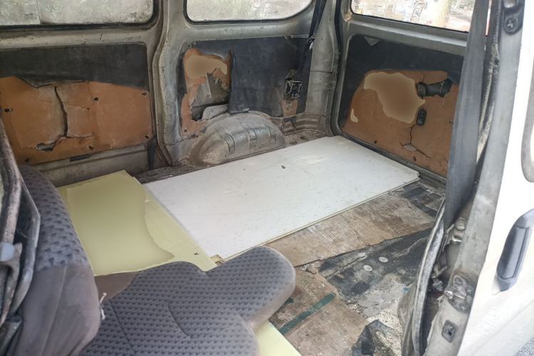 Used Wuling Zhiguang 2015 1.2L Practical LS-I Model Left Rear Seat