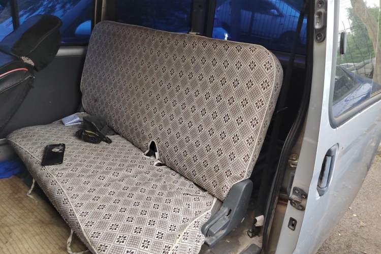 Used Wuling Zhiguang 2015 1.2L Practical LS-I Model Left Rear Seat