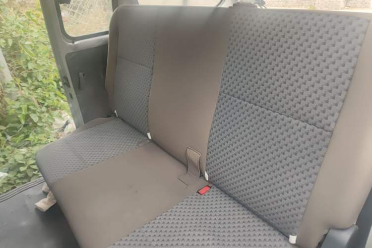 Used Wuling Zhiguang 2015 1.2L Practical LS-I Model Left Rear Seat