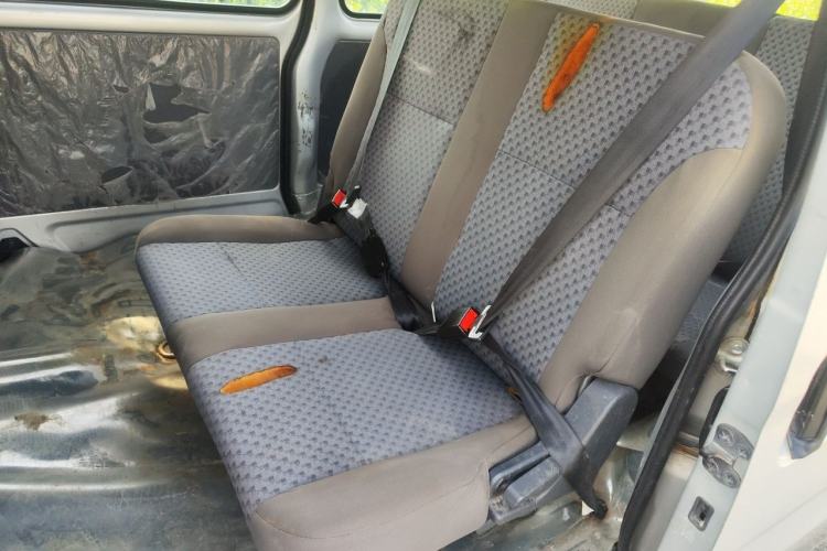 Used Wuling Zhiguang 2015 1.2L Practical LS-I Model Left Rear Seat