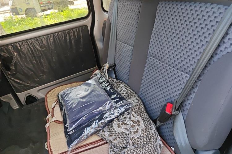 Used Wuling Zhiguang 2015 1.2L Practical LS-I Model Left Rear Seat