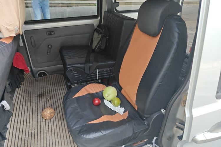 Used Wuling Zhiguang 2015 1.2L S Standard Model LSI Left Rear Seat