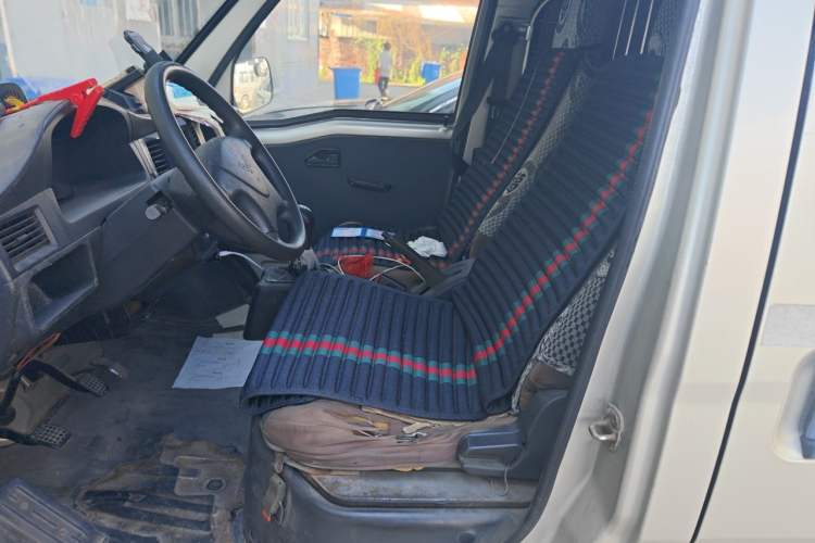 Used Wuling Zhiguang  Left Rear Seat