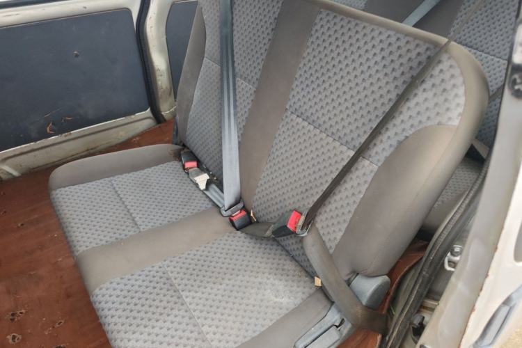 Used Wuling Zhiguang 2015 1.2L Standard Model LSI Left Rear Seat