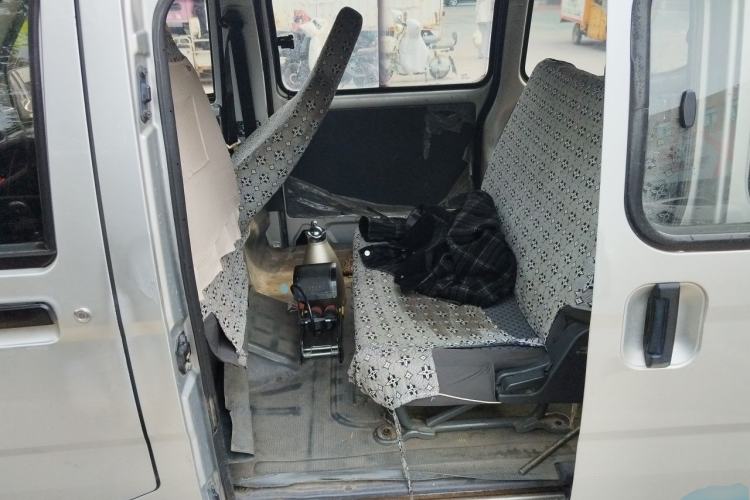 Used Wuling Zhiguang 2015 1.2L Practical LS-I Model Left Rear Seat