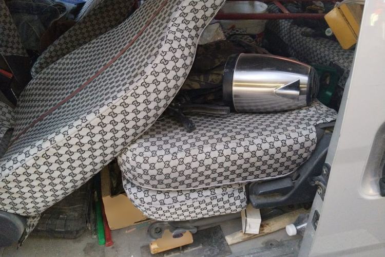 Used Wuling Zhiguang 2015 1.2L Practical LS-I Model Left Rear Seat