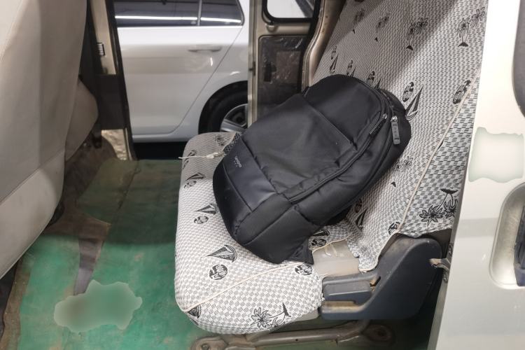 Used Wuling Zhiguang 2015 1.2L Practical LS-I Model Left Rear Seat