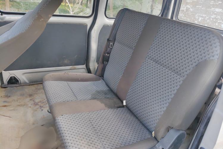 Used Wuling Zhiguang 2015 1.2L Practical LS-I Model Left Rear Seat