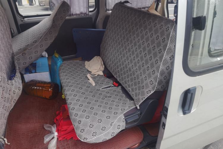 Used Wuling Zhiguang 2015 1.2L Practical LS-I Model Left Rear Seat