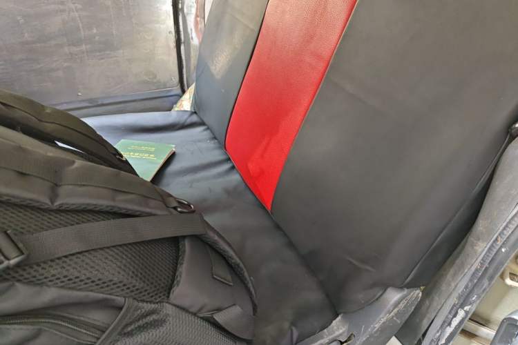 Used Wuling Zhiguang 2015 1.2L Practical LS-I Model Left Rear Seat