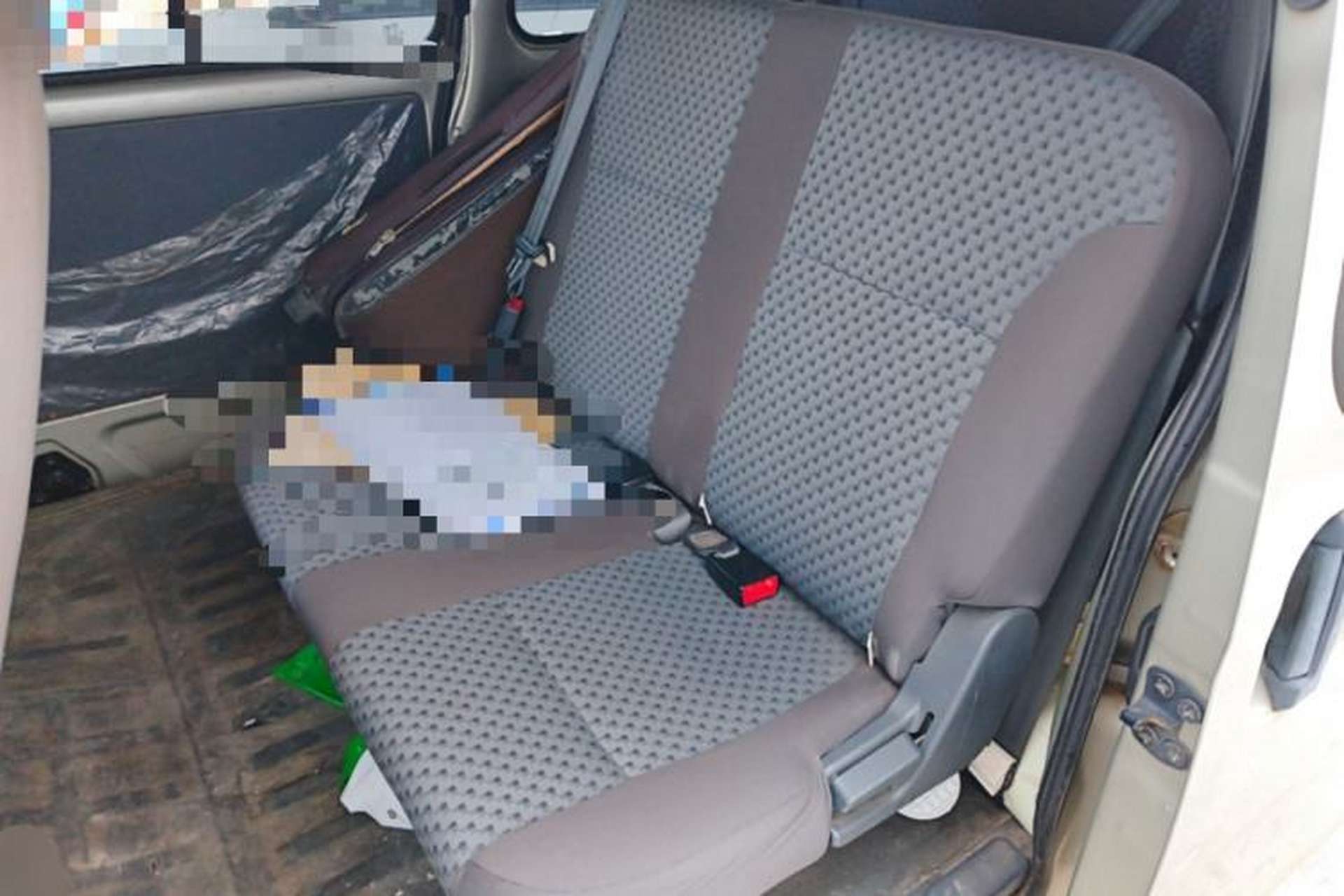 Used Wuling Zhiguang 2015 1.2L Practical LS-I Model Left Rear Seat