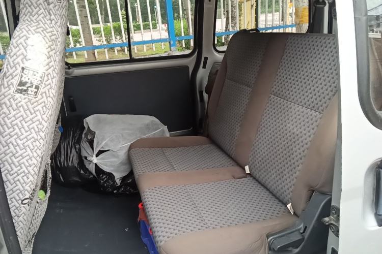 Used Wuling Zhiguang 2015 1.2L Practical LS-I Model Left Rear Seat
