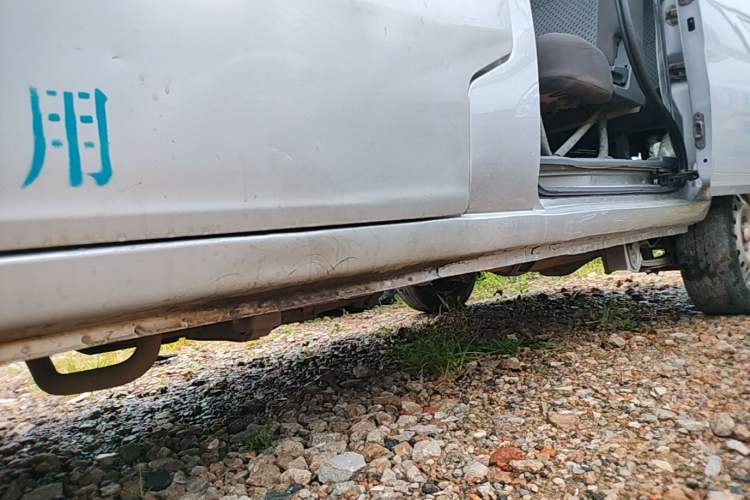 Used Wuling Zhiguang 2015 1.2L Practical LS-I Model Left Side Sill