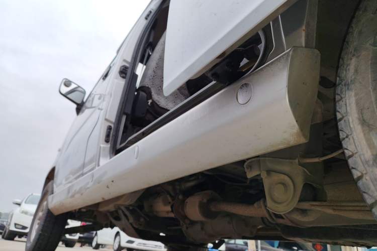 Used Wuling Zhiguang 2015 1.2L Practical LS-I Model Left Side Sill