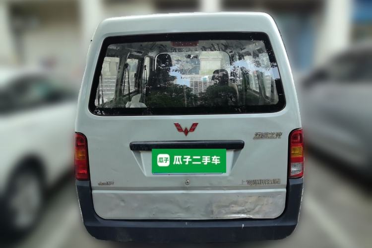Used Wuling Zhiguang 2015 1.2L Practical LS-I Model Rear