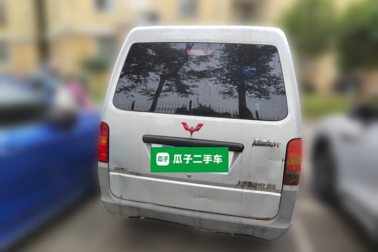 Used Wuling Zhiguang 2015 1.2L Practical LS-I Model Rear