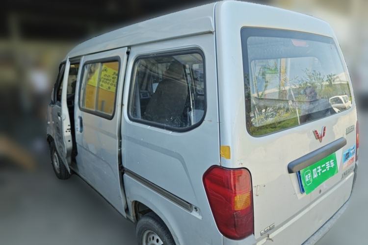 Used Wuling Zhiguang 2015 1.2L Practical LS-I Model Rear Left 45 Deg