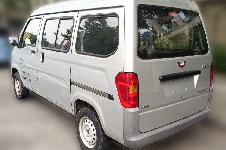 Used Wuling Zhiguang 2015 1.2L Practical LS-I Model Rear Left 45 Deg